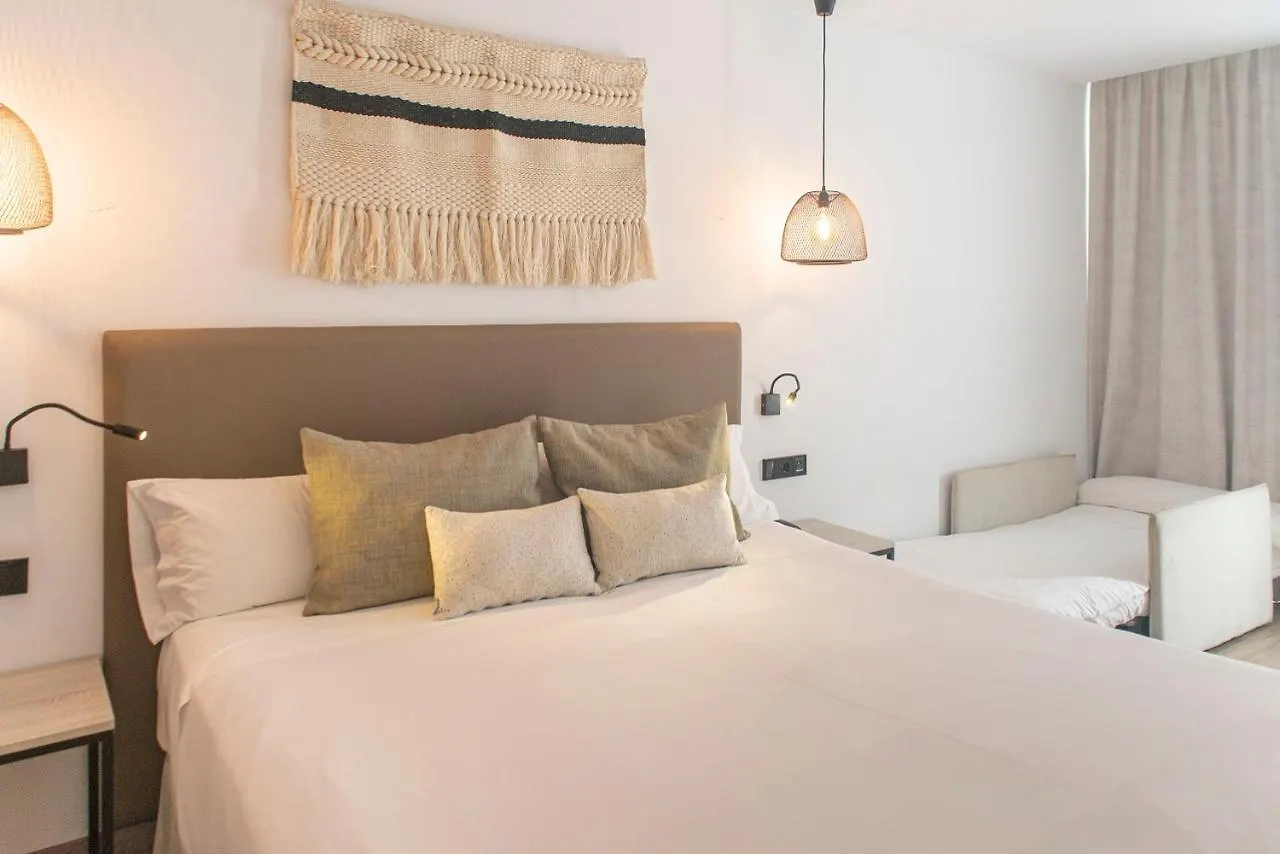 Hotel Sa Clau By Mambo Sant Antoni de Portmany