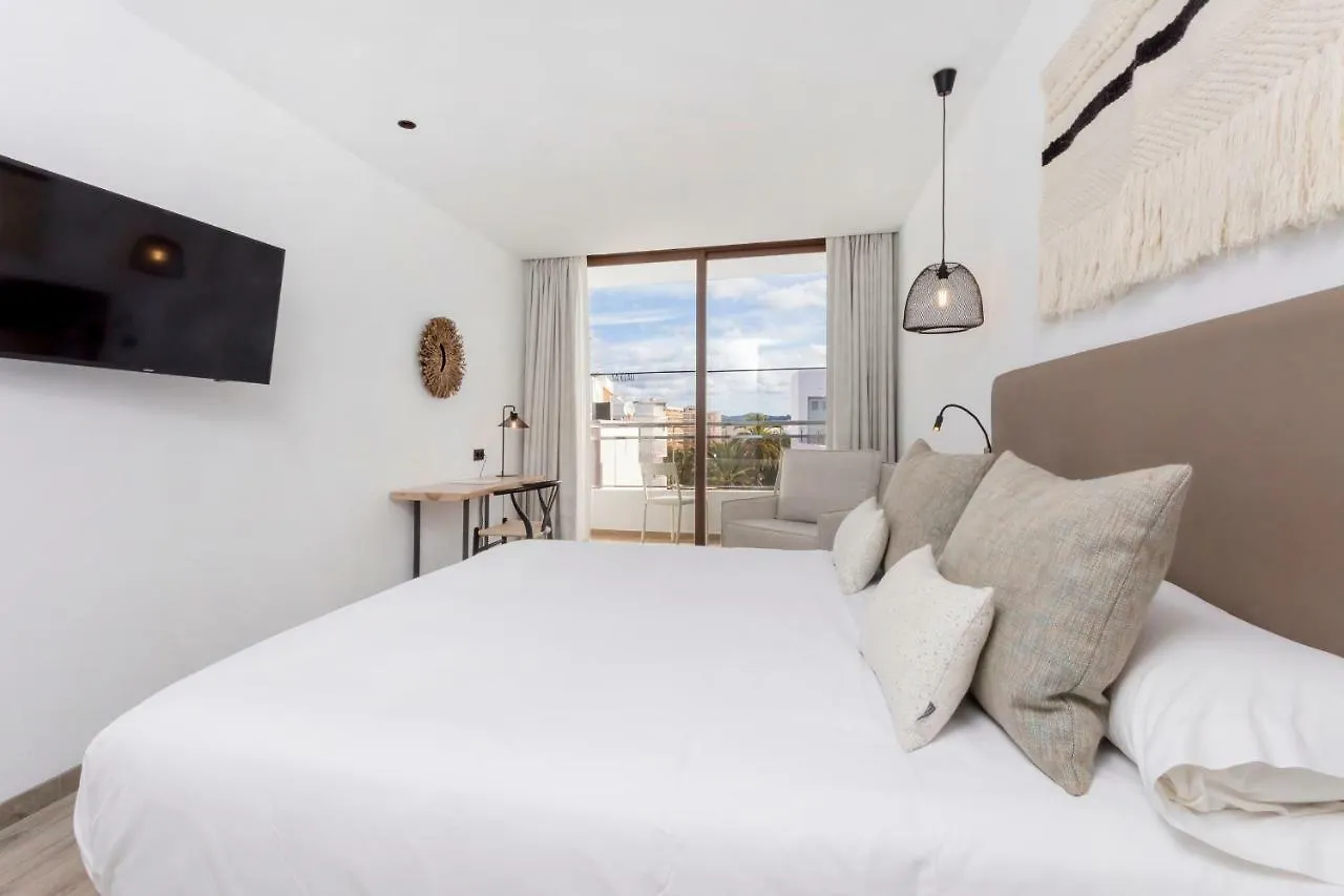 Hotel Sa Clau By Mambo Sant Antoni de Portmany 4*,