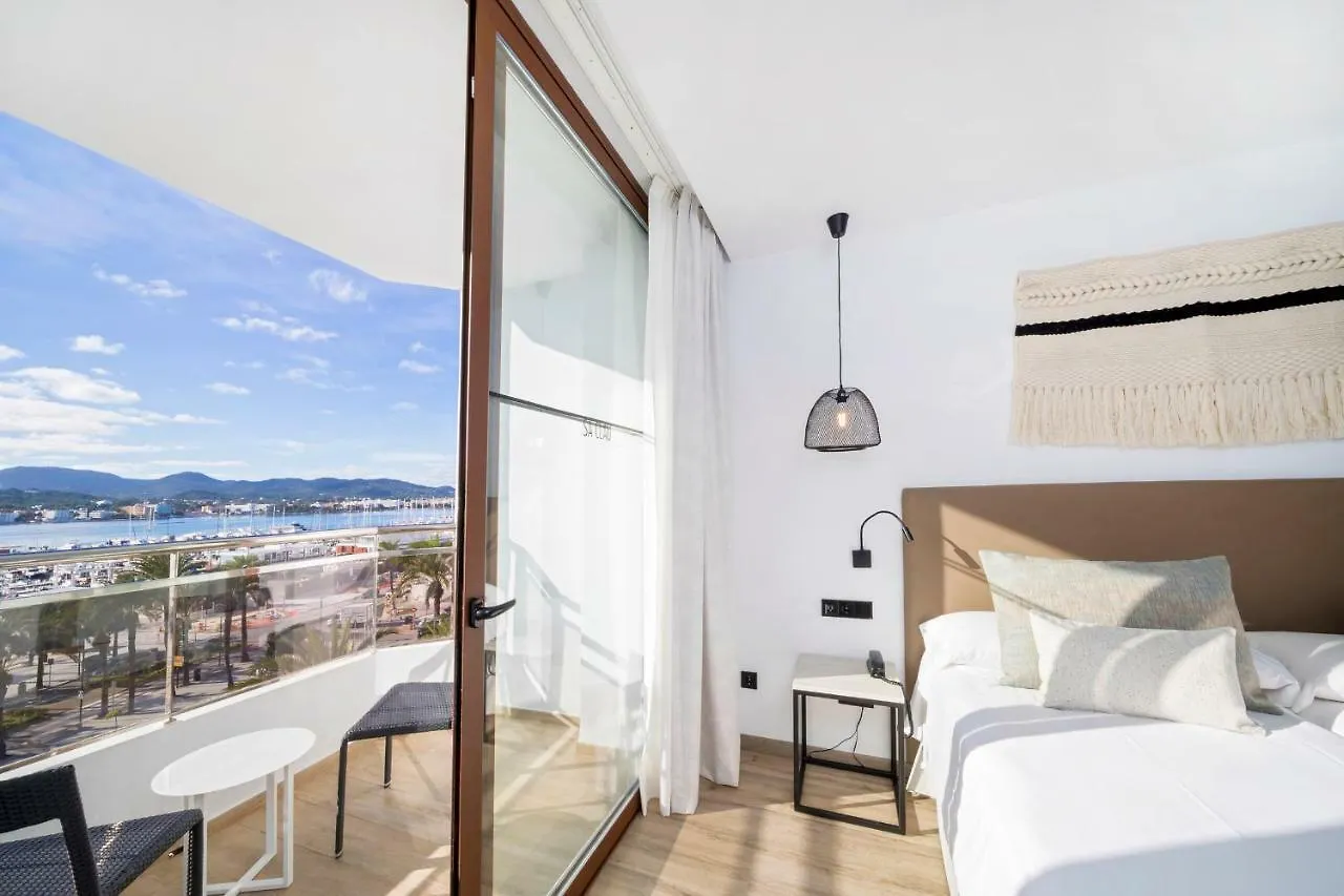 Hotel Sa Clau By Mambo Sant Antoni de Portmany 4*,