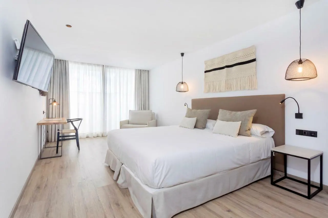Hotel Sa Clau By Mambo Sant Antoni de Portmany Espagne