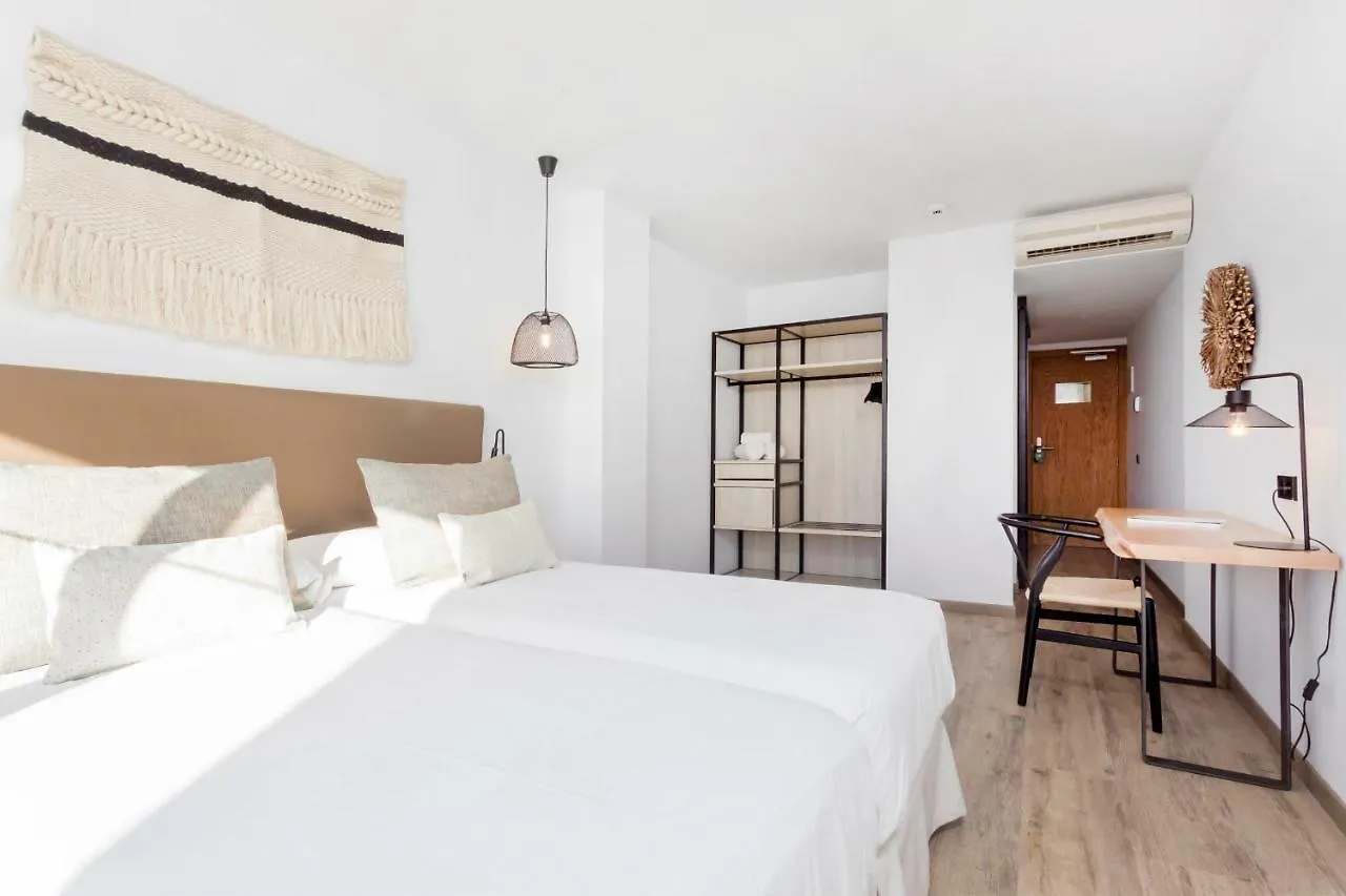 Hotel Sa Clau By Mambo Sant Antoni de Portmany